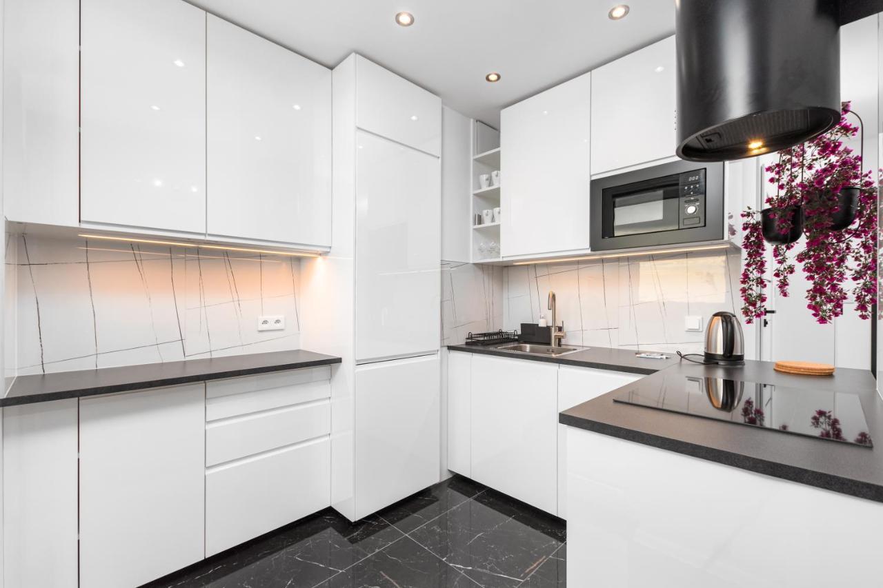 Wiktoryn 6a By Homeprime Apartment Warsaw